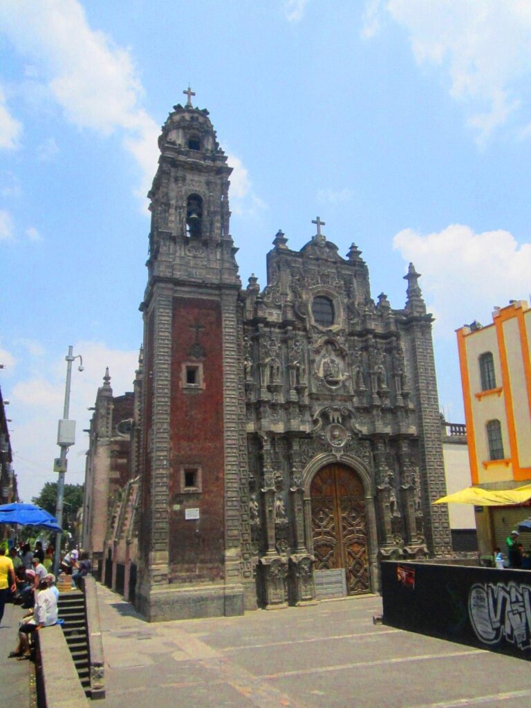 capilla santisima trinidad monterrey nuevo leon