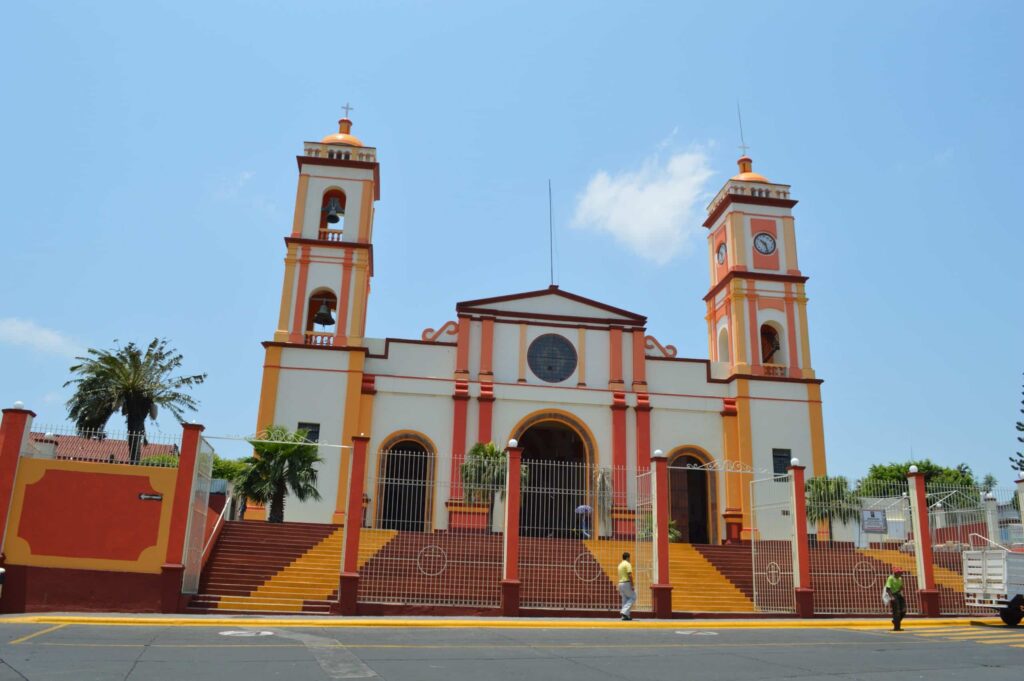 cuasi parroquia san rafael arcangel san andres tuxtla veracruz