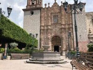 cuasi parroquia santa maria del pueblito jerecuaro guanajuato