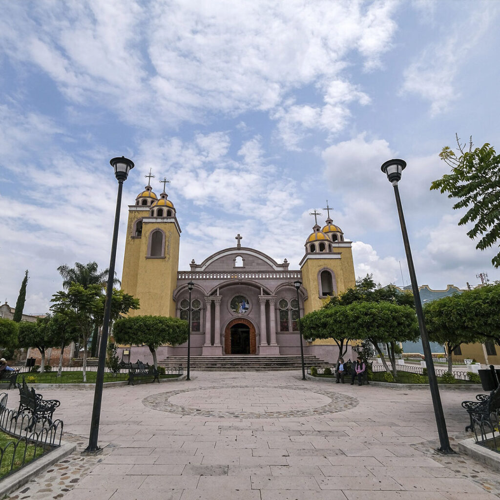 parroquia la sagrada familia tepatitlan de morelos jalisco