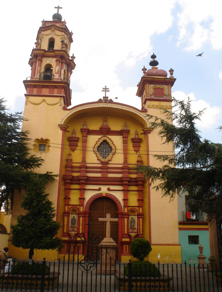parroquia la santa cruz toluca mexico