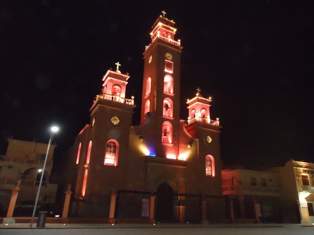 parroquia sagrada familia nuevo laredo tamaulipas