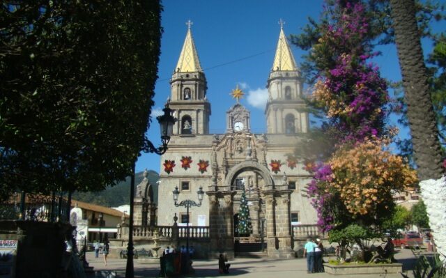 parroquia santa cecilia el grullo jalisco