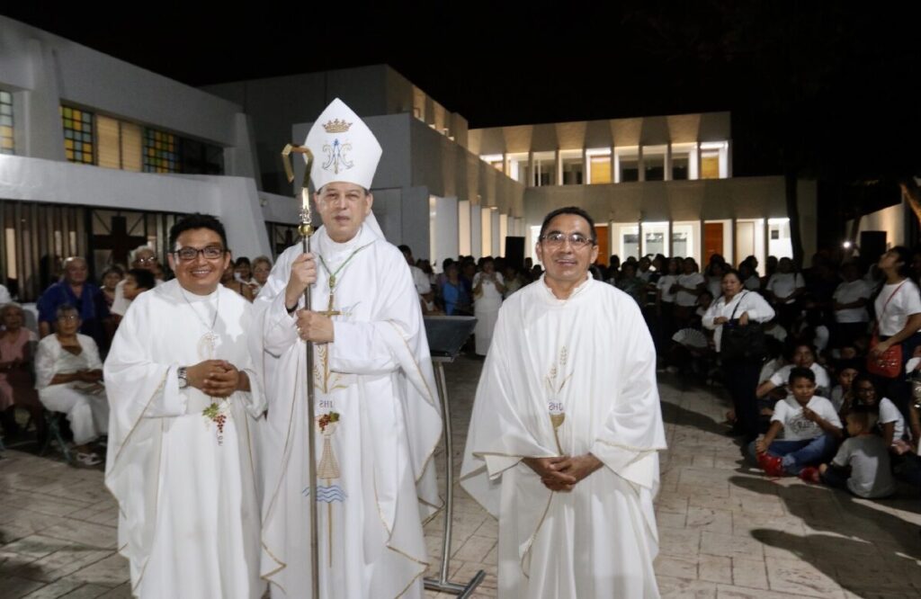 parroquia santiago apostol halacho yucatan