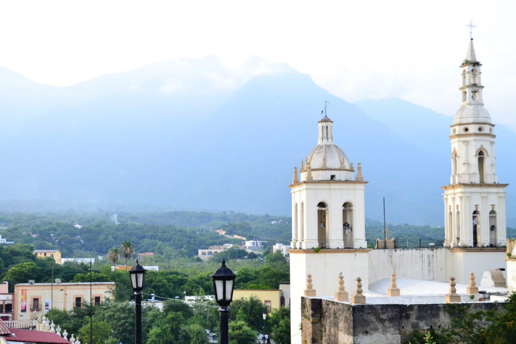 parroquia santisima trinidad nuevo laredo tamaulipas
