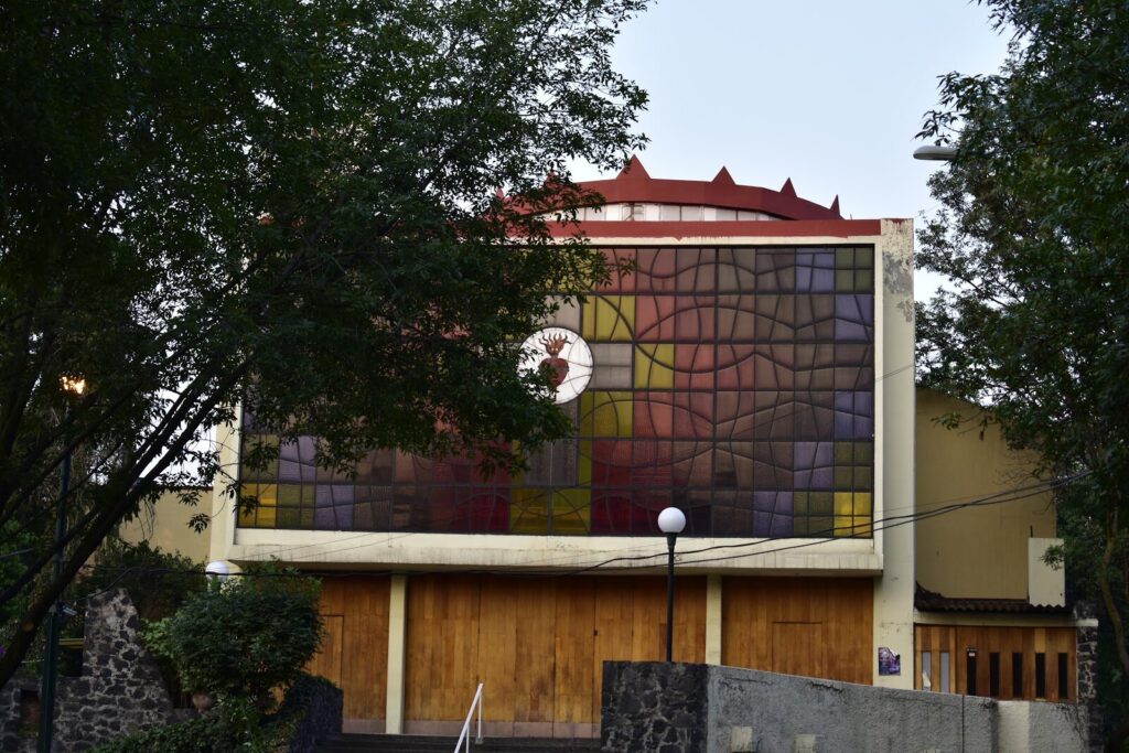 parroquia santo cristo del pedregal tlalpan cdmx