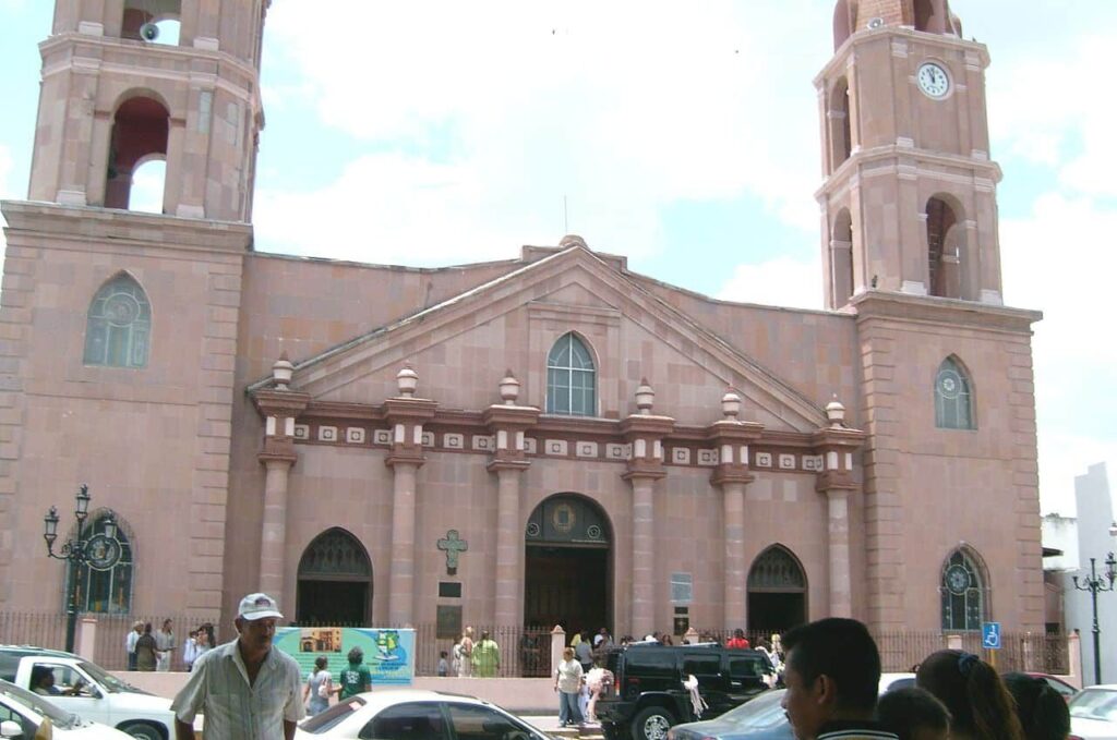 rectoria sagrada familia reynosa tamaulipas